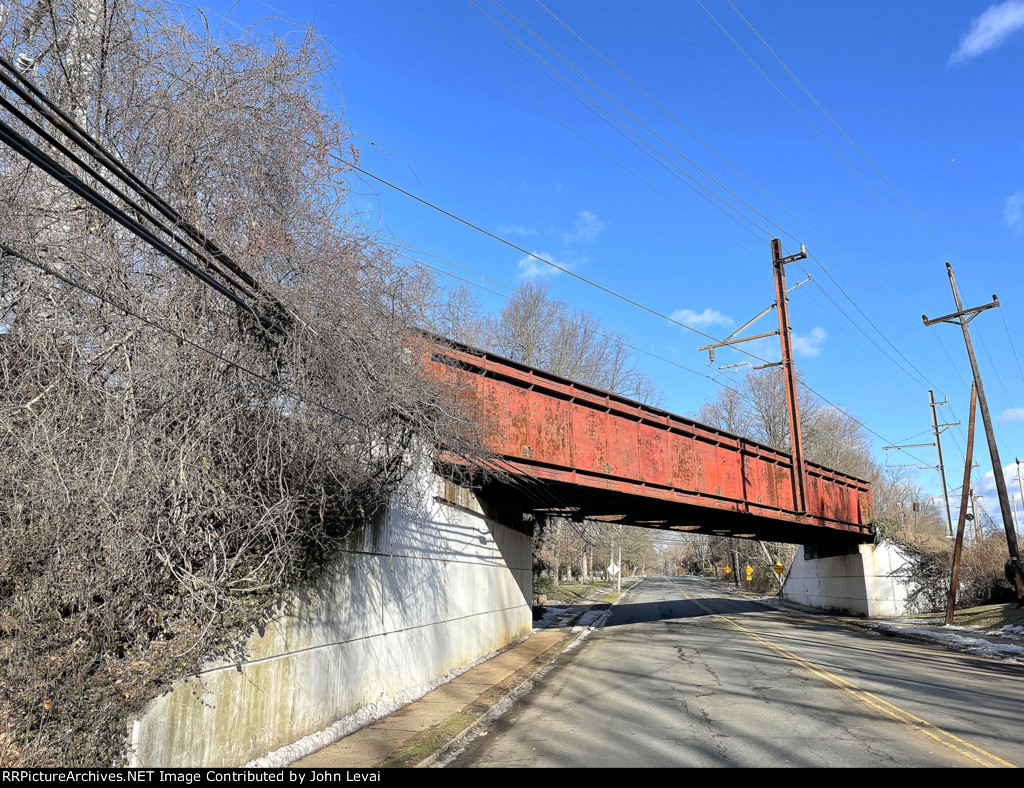 NJT GB Overpass Over Maple Ave